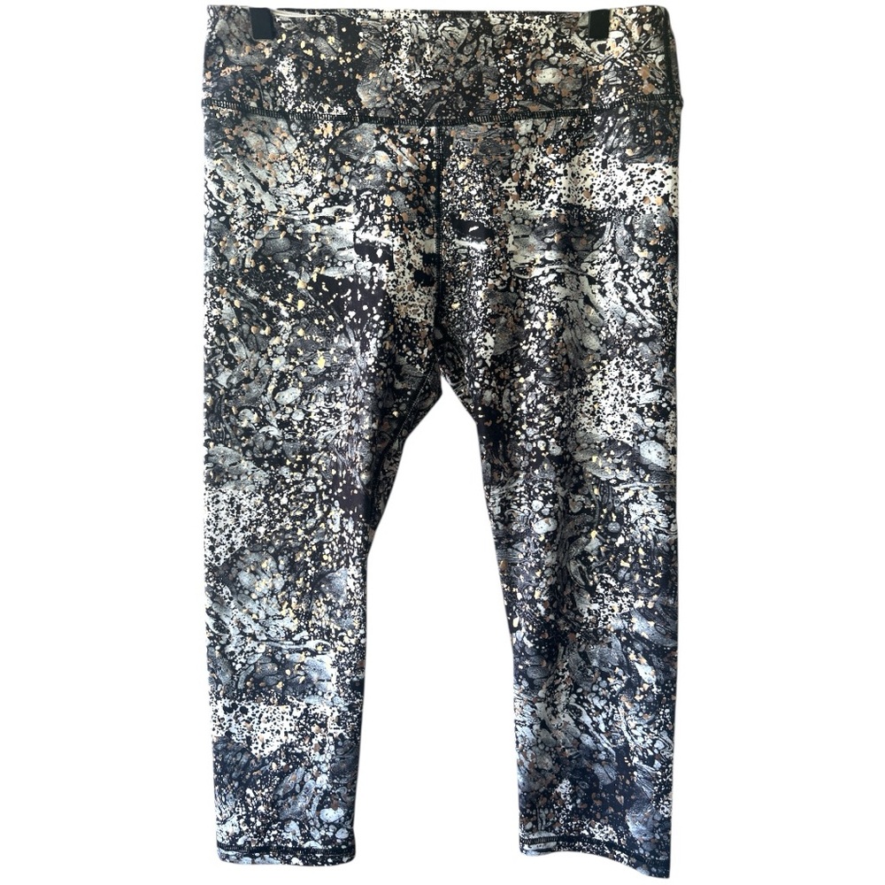 Fabletics Powerhold Capri Leggings with Speckled Design | Size L - Picture 3 of 6